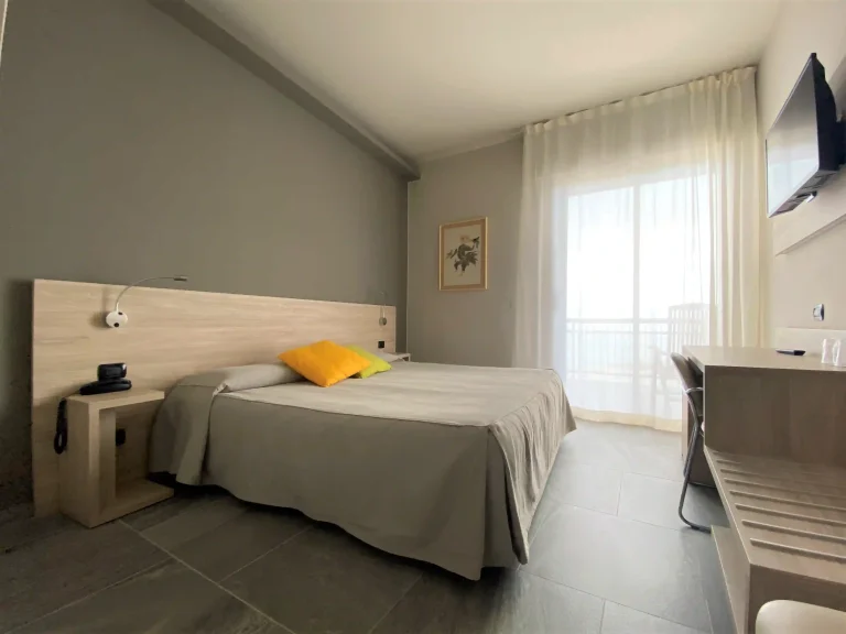 Hotel sul mare Spotorno
